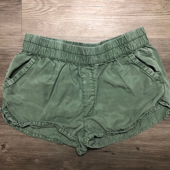 American Eagle Outfitters Pants - American Eagle | Army Green Chambray Shorts | Med